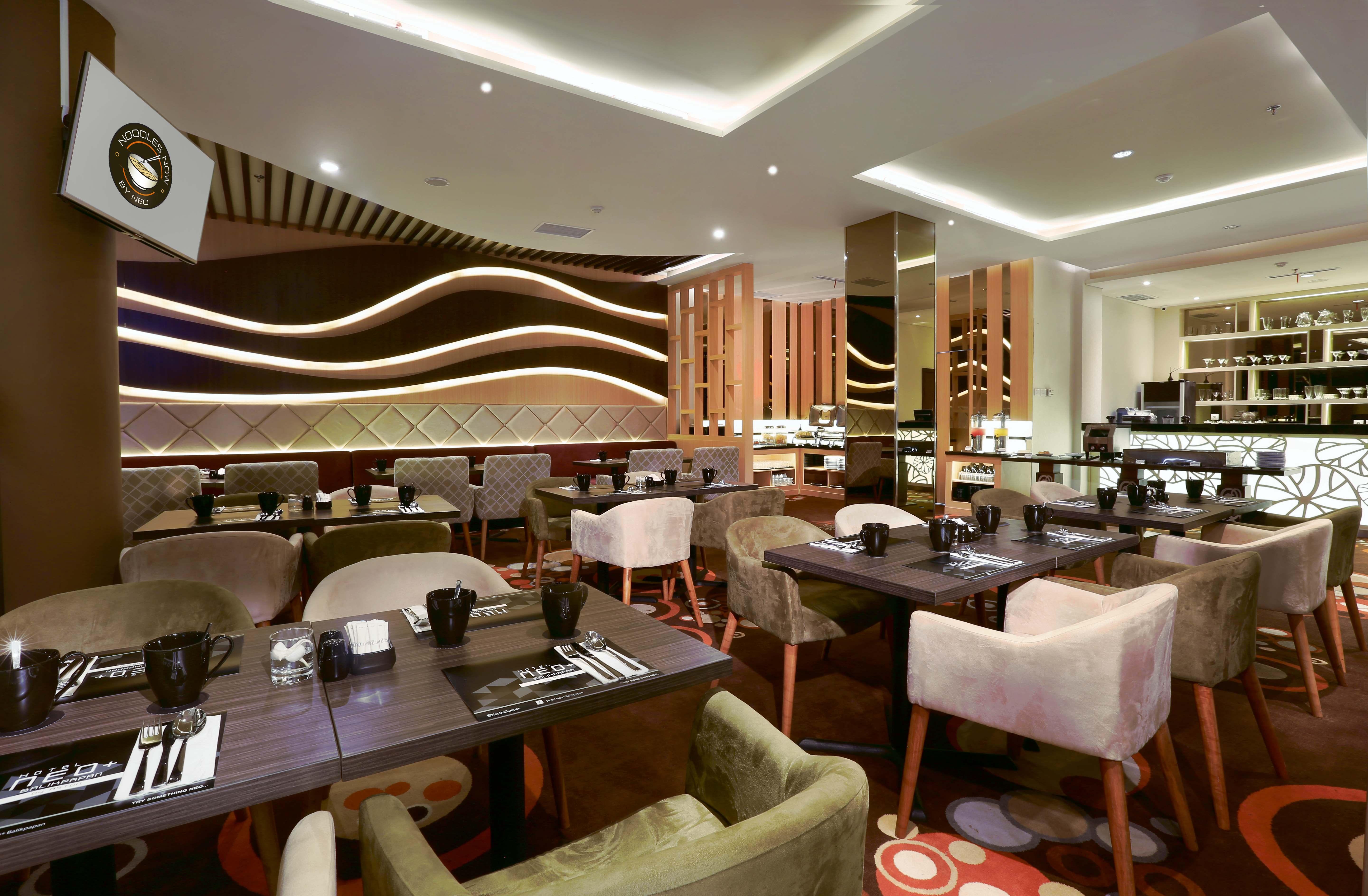 Hotel Neo+ Balikpapan By Aston Extérieur photo